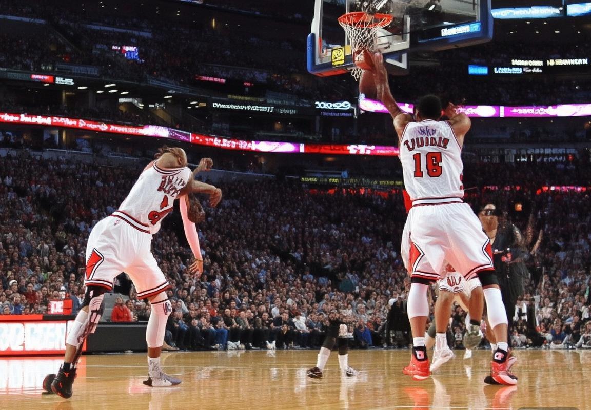 NBA历史罕见高分比赛：公牛老鹰对攻战，常规时间同破150分创纪录